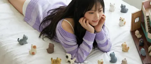 Image tagged Cat, Sweater, Figurine